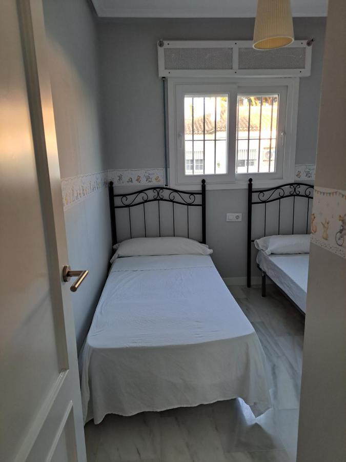 Apartamento Pinares Del Atlantico Chiclana de la Frontera Eksteriør bilde