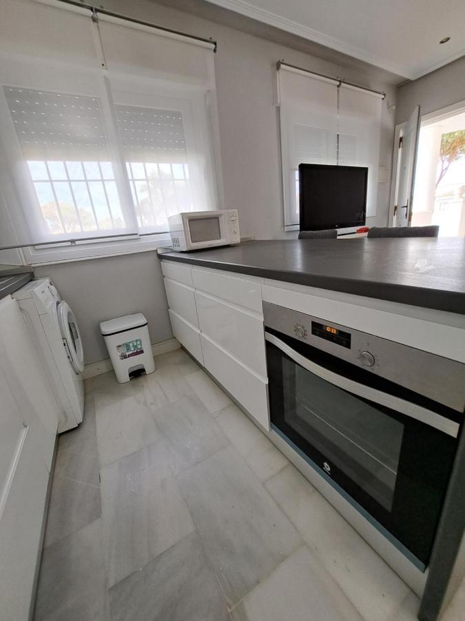 Apartamento Pinares Del Atlantico Chiclana de la Frontera Eksteriør bilde